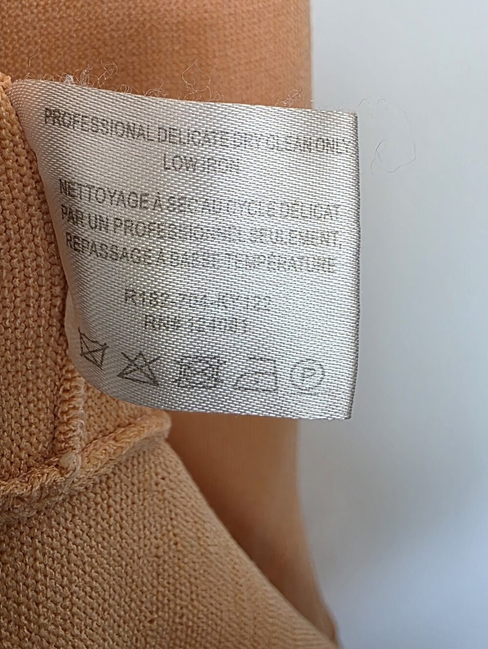 Sleeveless Ruffle-Shoulder Midi Dress in Peach Size M - Picture 12 of 17